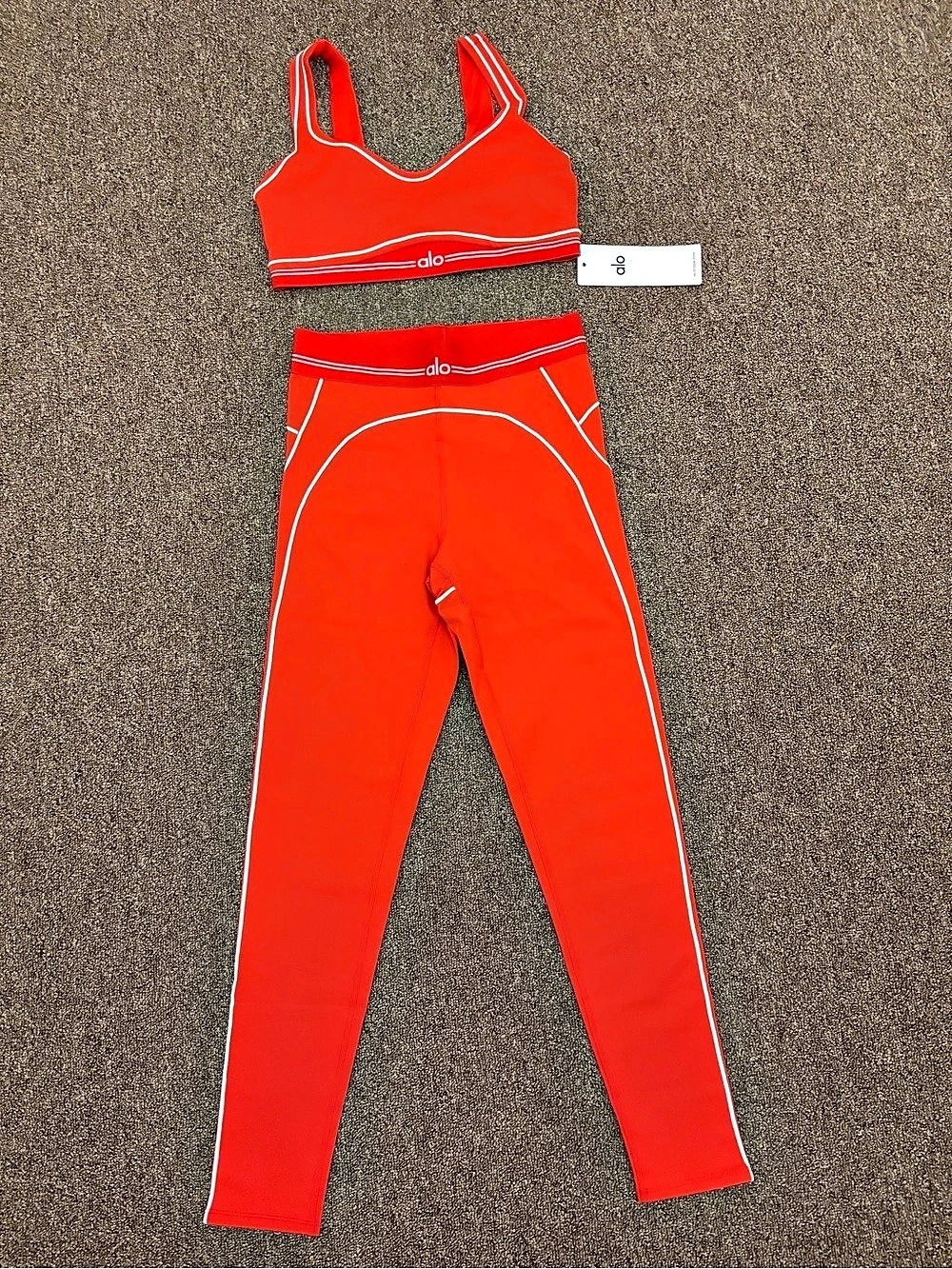 Alo Airbrush High-Waist 7/8 Heart Throb Legging Red large NWT